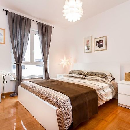 City Stylish Apartment Pula Bagian luar foto