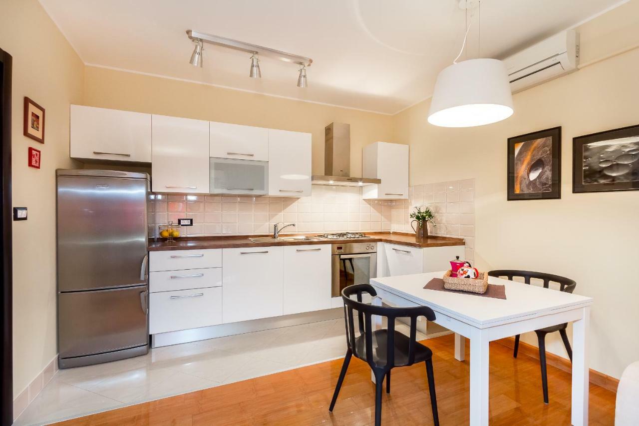 City Stylish Apartment Pula Bagian luar foto
