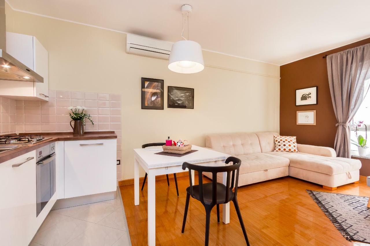 City Stylish Apartment Pula Bagian luar foto
